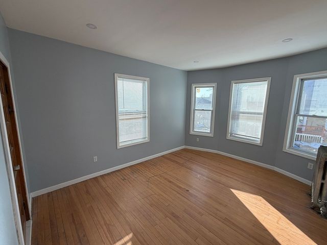 12 Stoneland Rd, Worcester, MA 01603