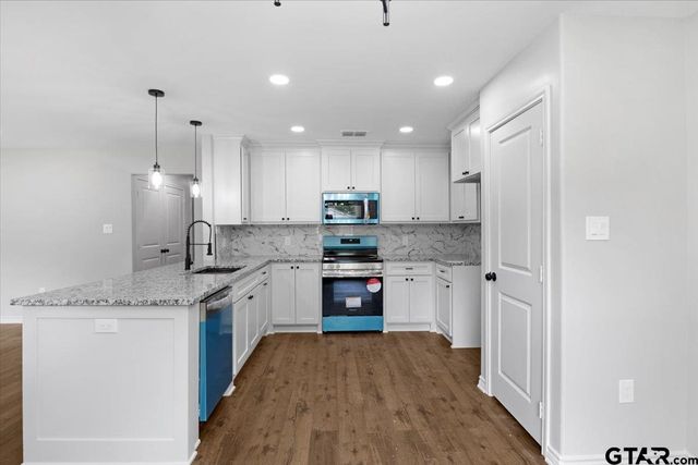 3115 W Rose St., Tyler, TX 75701