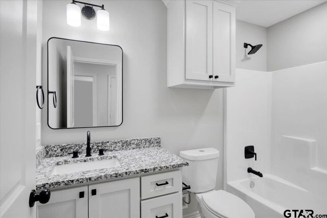 3115 W Rose St., Tyler, TX 75701