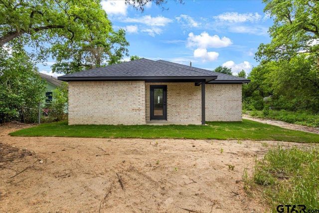 3115 W Rose St., Tyler, TX 75701