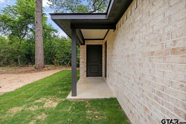3115 W Rose St., Tyler, TX 75701