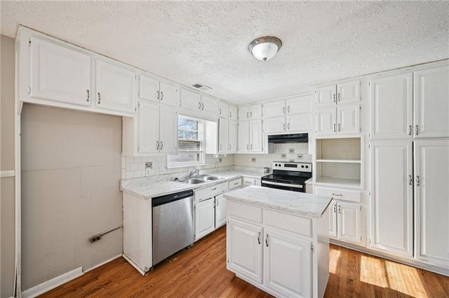 1324 N Hicks Circle NW, Conyers, GA 30012