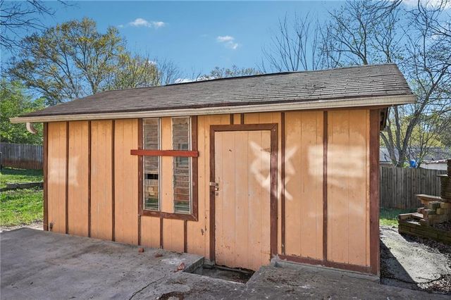 1324 N Hicks Circle NW, Conyers, GA 30012