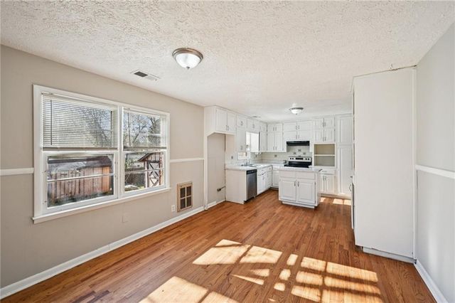 1324 N Hicks Circle NW, Conyers, GA 30012