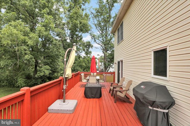 643 ELLIOTT DR, Lewisberry, PA 17339