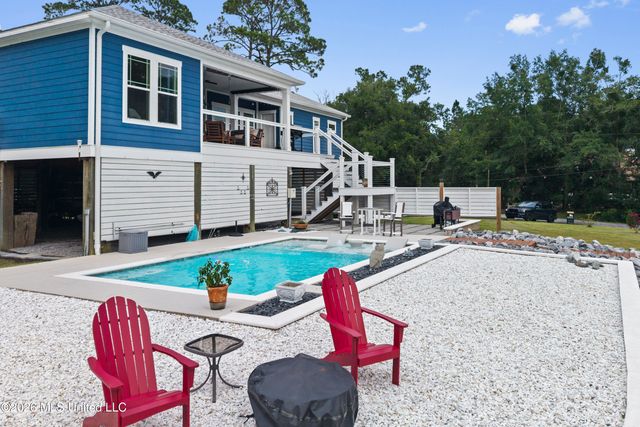 15520 Needle Street, Biloxi, MS 39532