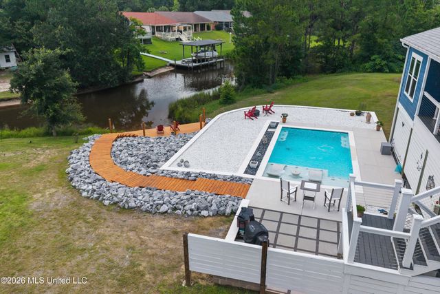 15520 Needle Street, Biloxi, MS 39532