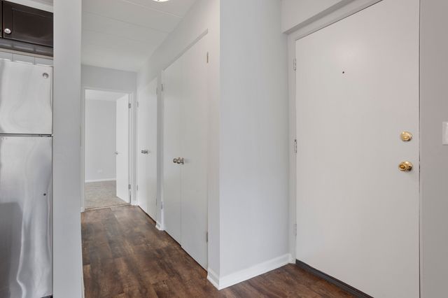 6007 N Kenmore Avenue 401, Chicago, IL 60660