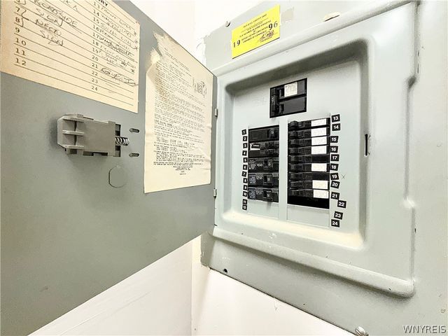 5026 Broadway, Lancaster, NY 14043