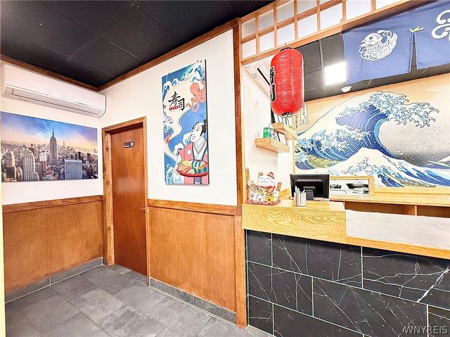 5026 Broadway, Lancaster, NY 14043