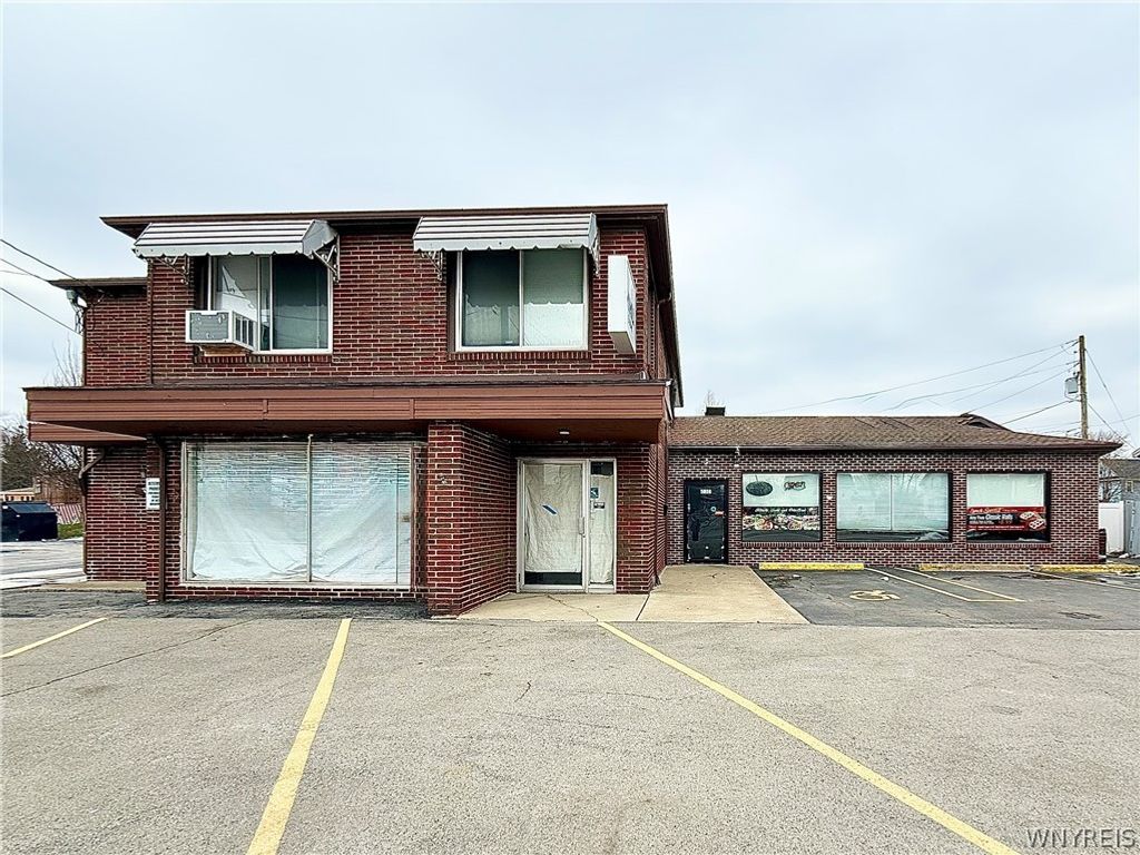 5026 Broadway, Lancaster, NY 14043