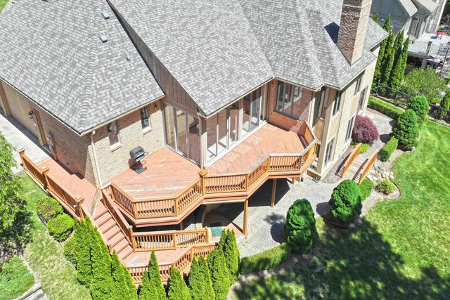 5500 Crystal Creek Lane, Washington Twp, MI 48094
