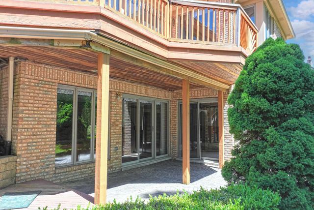 5500 Crystal Creek Lane, Washington Twp, MI 48094
