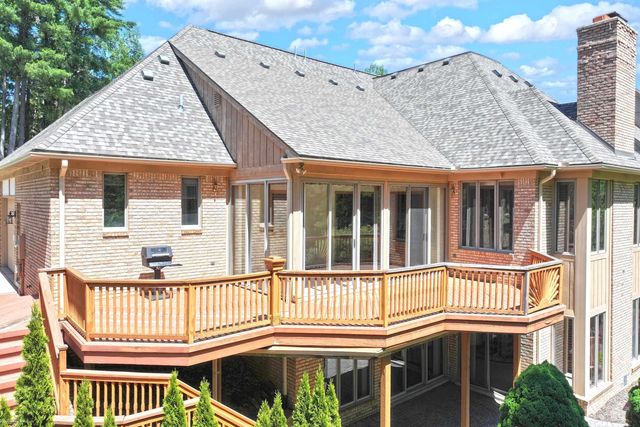 5500 Crystal Creek Lane, Washington Twp, MI 48094
