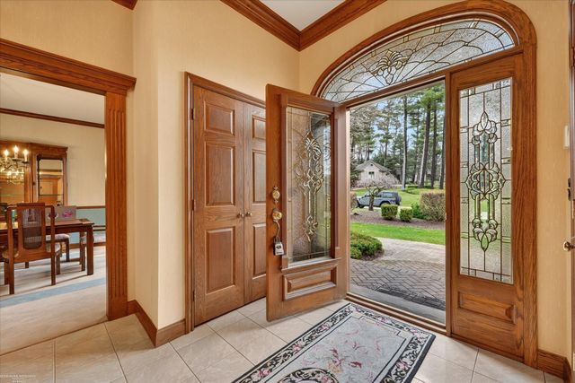 5500 Crystal Creek Lane, Washington Twp, MI 48094