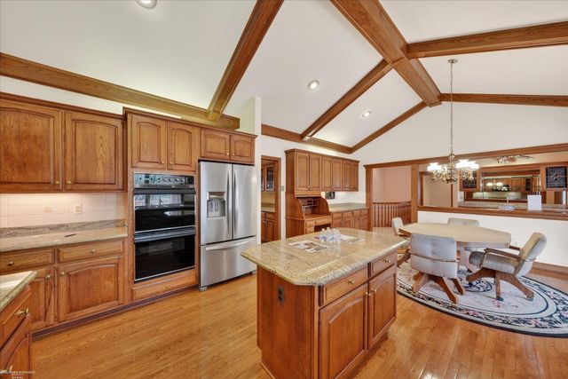 5500 Crystal Creek Lane, Washington Twp, MI 48094