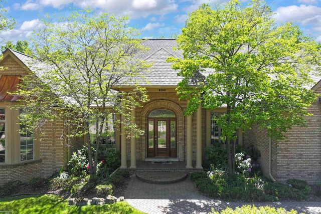 5500 Crystal Creek Lane, Washington Twp, MI 48094