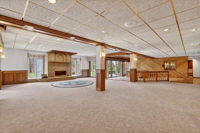 5500 Crystal Creek Lane, Washington Twp, MI 48094