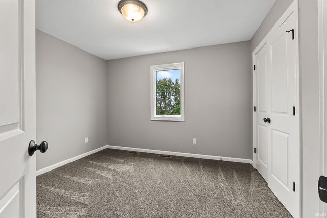814 Lagonda Trail, Fort Wayne, IN 46818