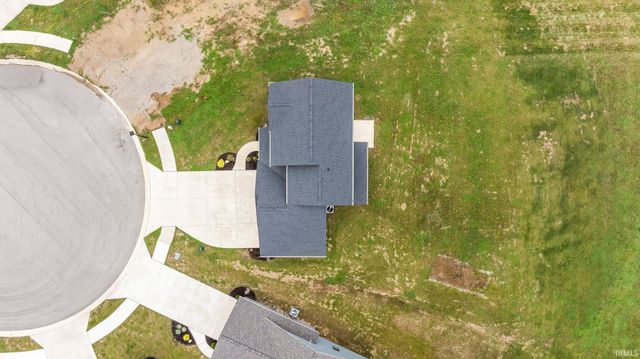 814 Lagonda Trail, Fort Wayne, IN 46818