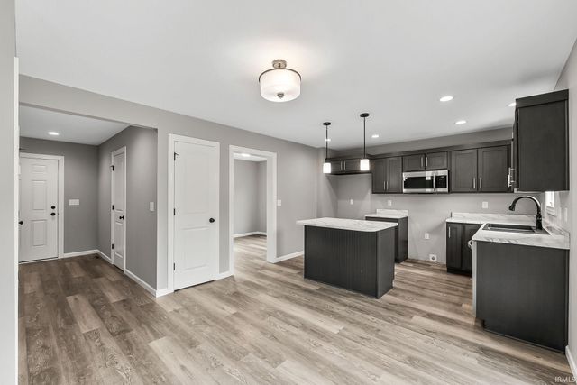 814 Lagonda Trail, Fort Wayne, IN 46818