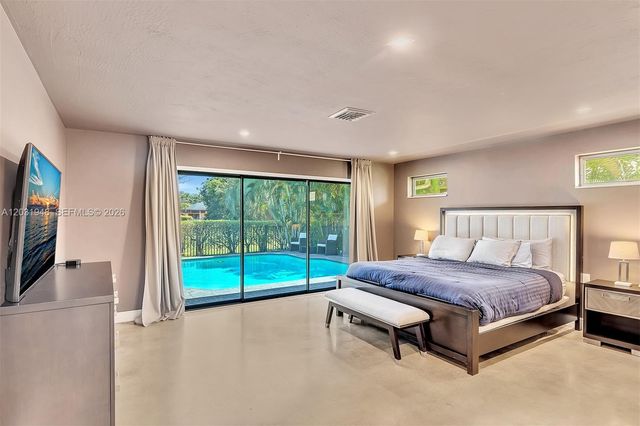 5602 S Travelers Palm Lane, Tamarac, FL 33319