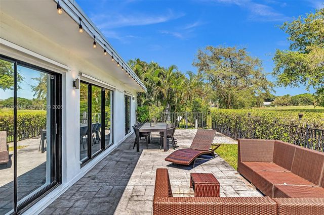 5602 S Travelers Palm Lane, Tamarac, FL 33319
