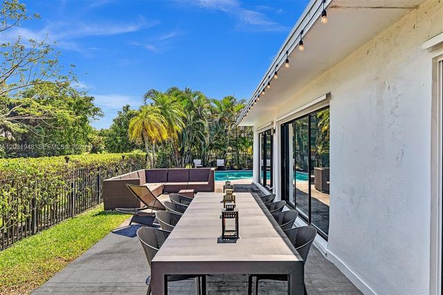5602 S Travelers Palm Lane, Tamarac, FL 33319