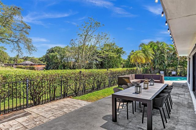 5602 S Travelers Palm Lane, Tamarac, FL 33319
