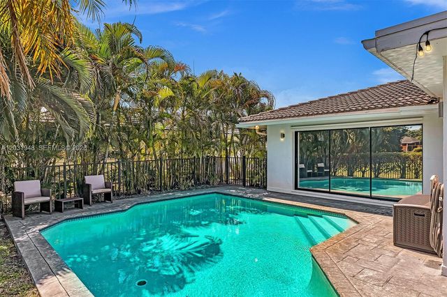 5602 S Travelers Palm Lane, Tamarac, FL 33319