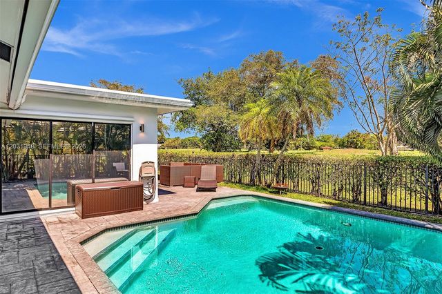 5602 S Travelers Palm Lane, Tamarac, FL 33319