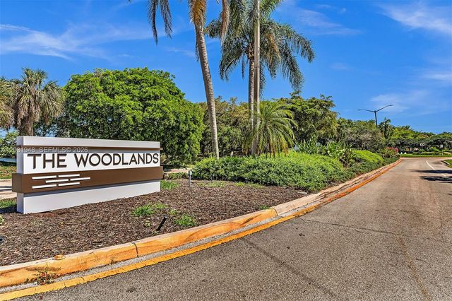 5602 S Travelers Palm Lane, Tamarac, FL 33319