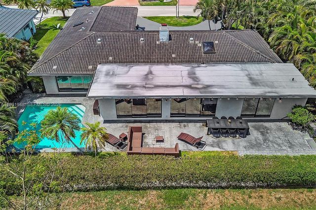 5602 S Travelers Palm Lane, Tamarac, FL 33319