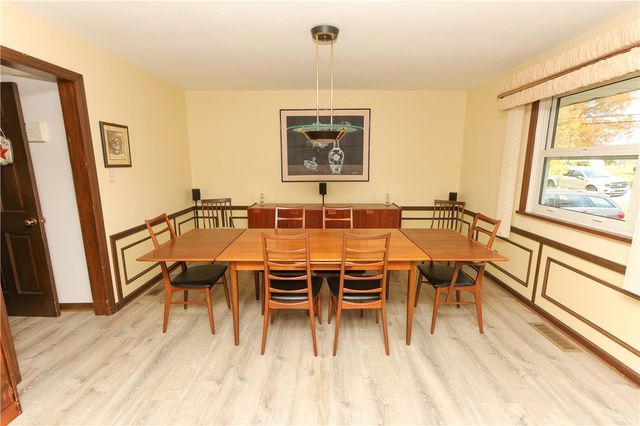 112 Alkim Dr, Centerville, PA 15417