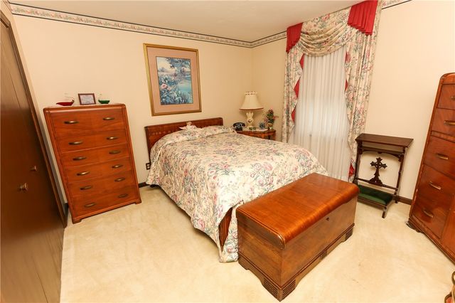 112 Alkim Dr, Centerville, PA 15417