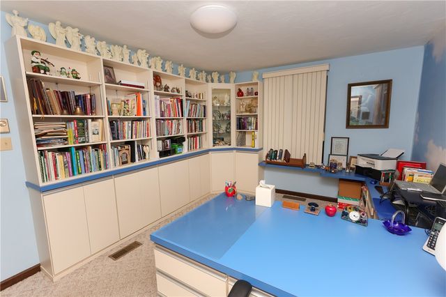 112 Alkim Dr, Centerville, PA 15417