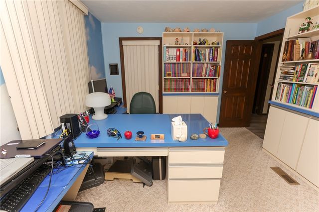 112 Alkim Dr, Centerville, PA 15417