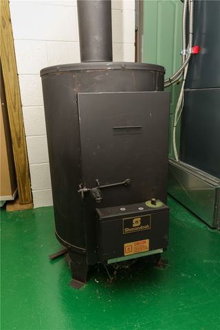 112 Alkim Dr, Centerville, PA 15417