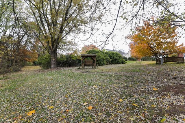 112 Alkim Dr, Centerville, PA 15417