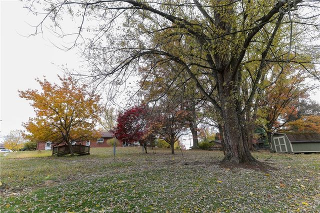 112 Alkim Dr, Centerville, PA 15417