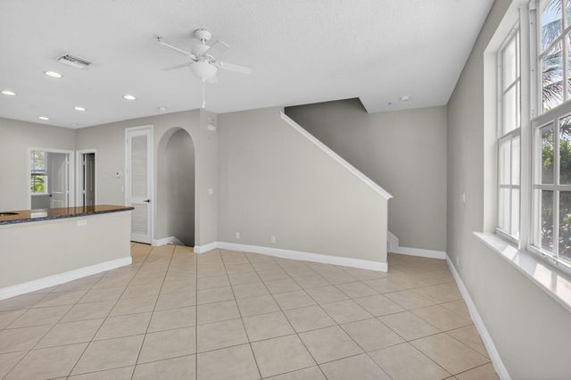 1659 N Federal Highway, Delray Beach, FL 33483