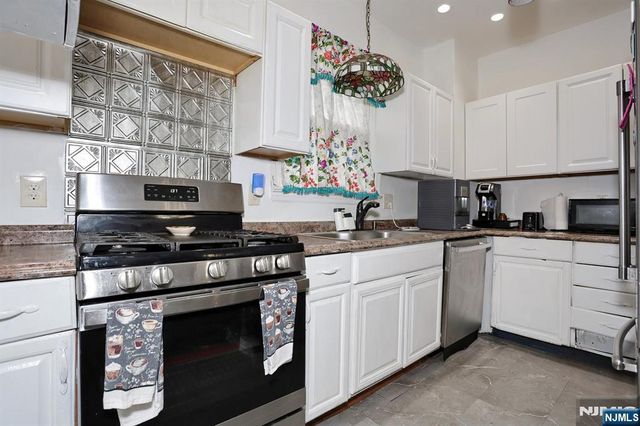 117 Delaware Avenue, Dumont, NJ 07628