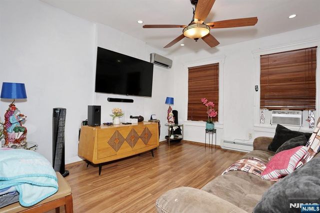 117 Delaware Avenue, Dumont, NJ 07628
