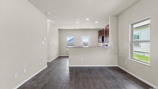 5915 POOLSIDE PARK, Converse, TX 78109