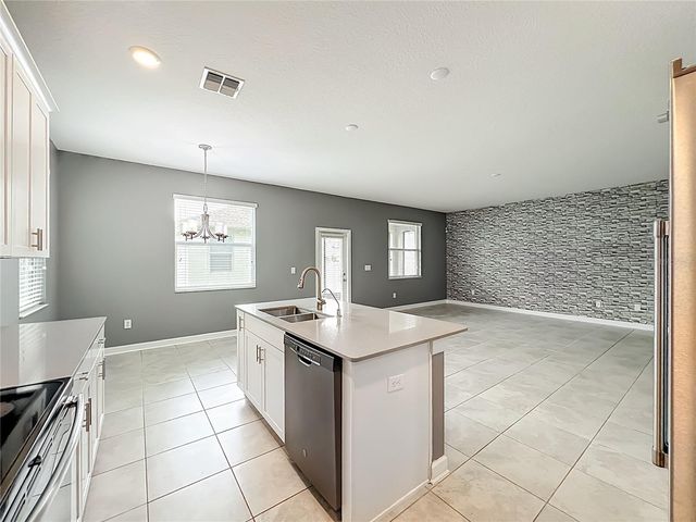 9226 CUT SHOT DRIVE, Winter Garden, FL 34787