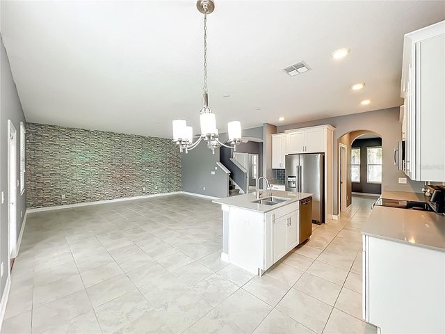 9226 CUT SHOT DRIVE, Winter Garden, FL 34787