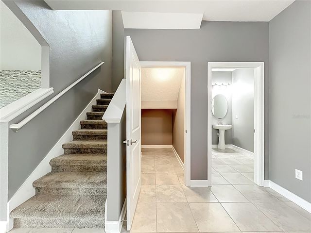 9226 CUT SHOT DRIVE, Winter Garden, FL 34787