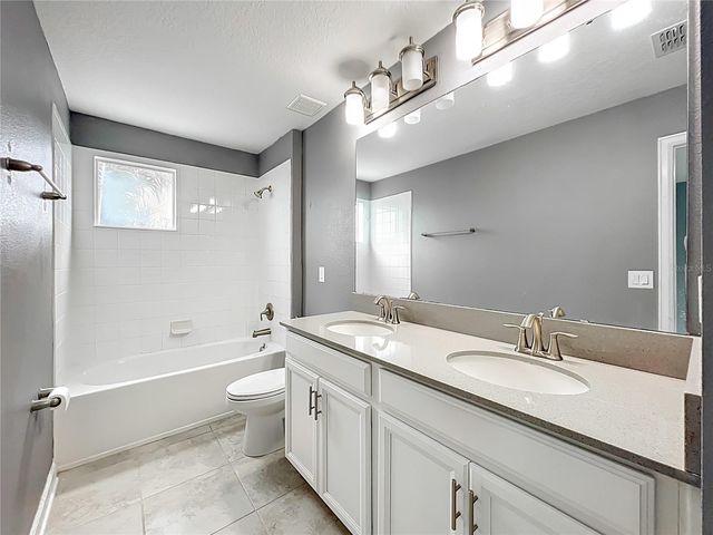 9226 CUT SHOT DRIVE, Winter Garden, FL 34787