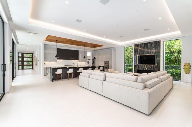 141 Cortez Road, West Palm Beach, FL 33405