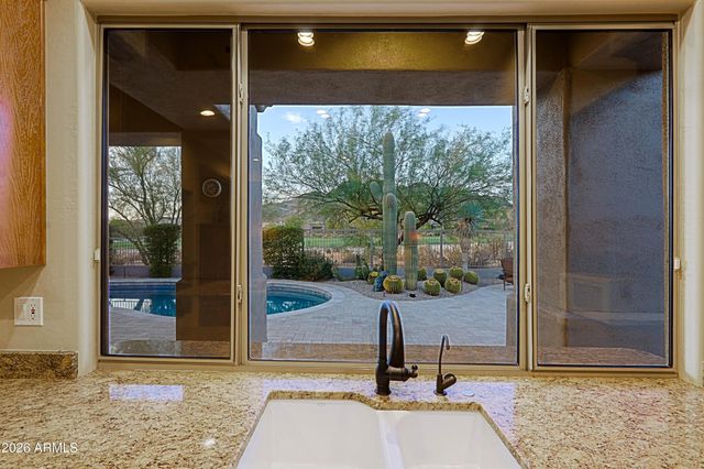 6248 E DUSTY COYOTE Circle, Scottsdale, AZ 85266